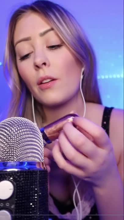 Léa chipie - asmr gone wrong - Fullthot