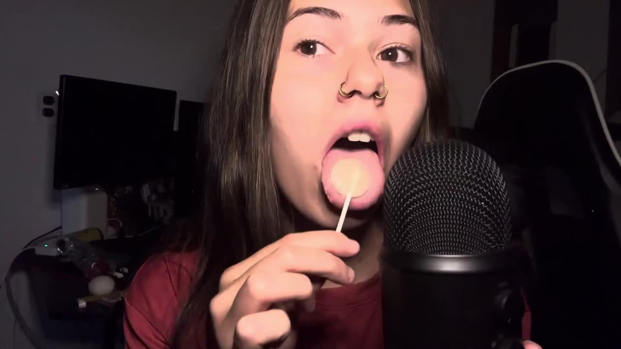 MadzzWorld - ASMR with a sucker - Fullthot